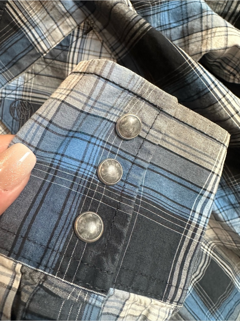 Wrangler Retro Men's Brown and Blue Plaid Button-Down Western 2 Pack - Picture 6 of 16